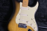 Fender 2006 American Deluxe V Neck Two Tone Sunburst-1.jpg